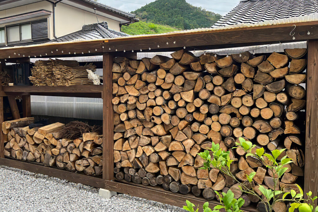 おのストーブ製 薪ストーブ 施工事例 No.135(高知県・薪棚)