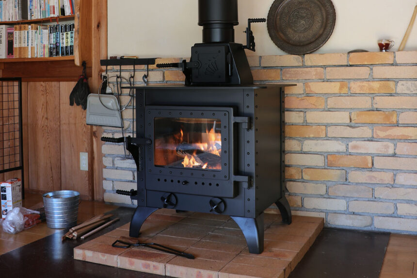 薪の種類を選ばない定番薪ストーブ｜おのストーブ