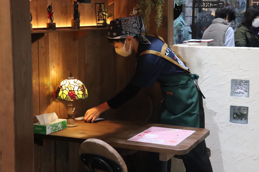 浦ノ内中学校のみなさんの「1日限定カフェ」店内の様子2