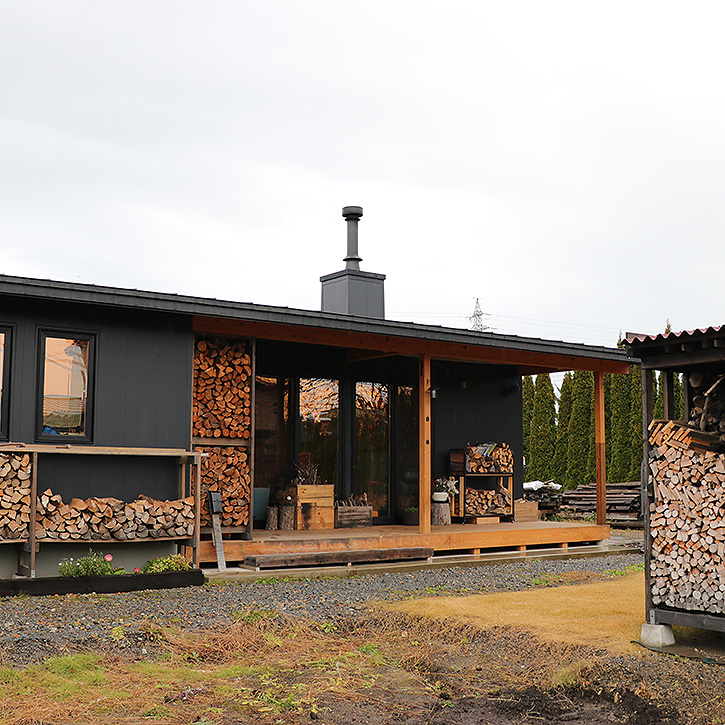 薪ストーブ煙突・囲いフラッシング・外観・おのストーブ